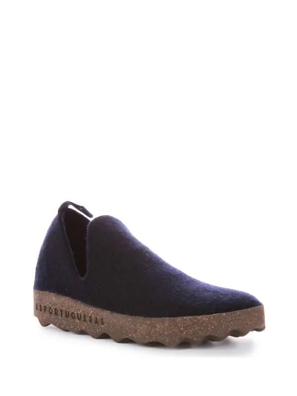 Unisex City Slip-On Shoe In Navy