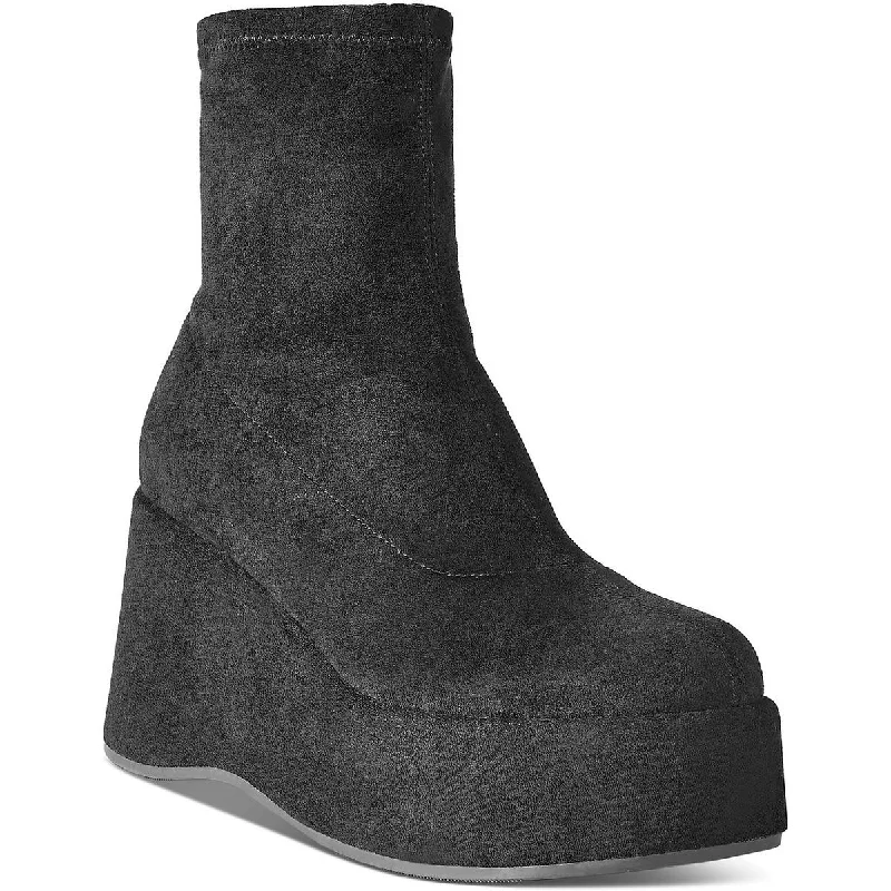 Wild Pair Womens Earlee Faux Suede Ankle Booties