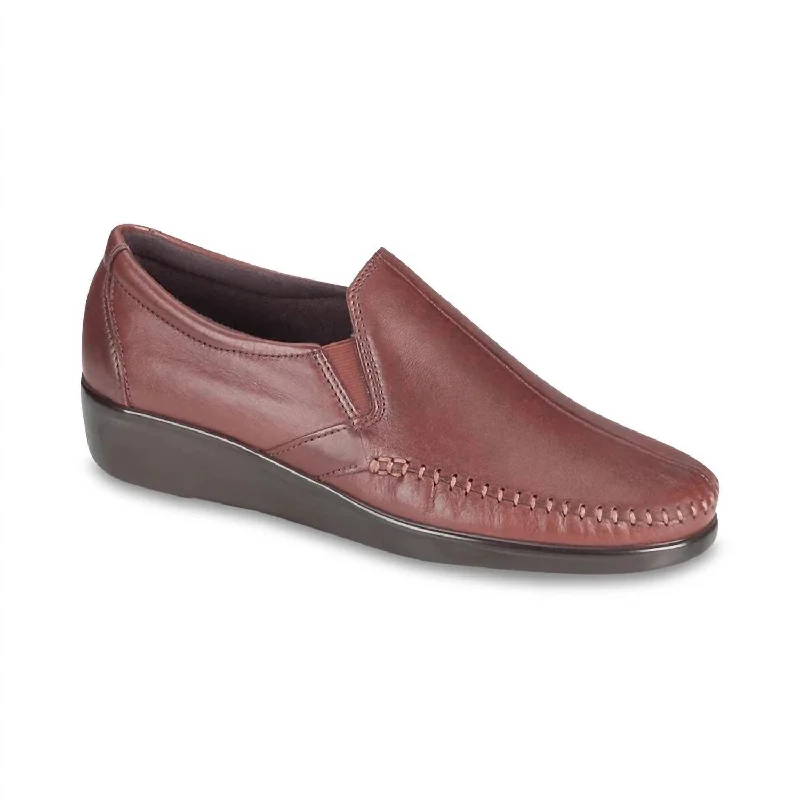 Women's Dream Slip On Loafer - Wide In Brown