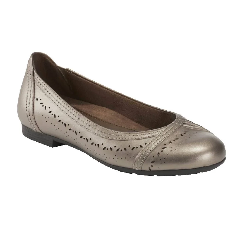 Women's Vista Nova Ballet Flat - Wide Width In Platinum