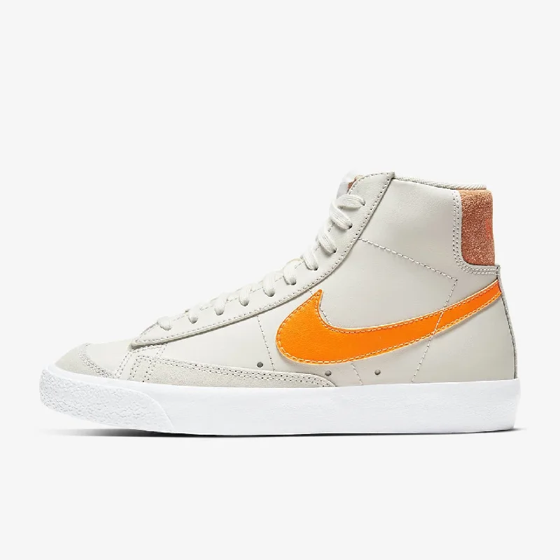 Blazer Mid ’77 Vintage (Light Bone + Total Orange)